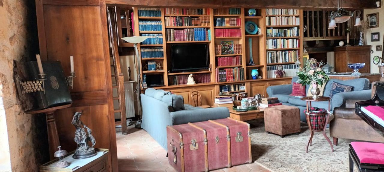 Maison Croix Du Sud. Chambre Fruits De La Passion Saint-Amand-de-Vergt Ngoại thất bức ảnh